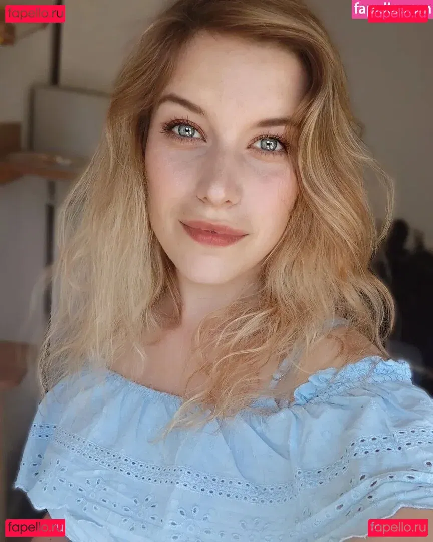 FormulaLena Onlyfans Photo Gallery 