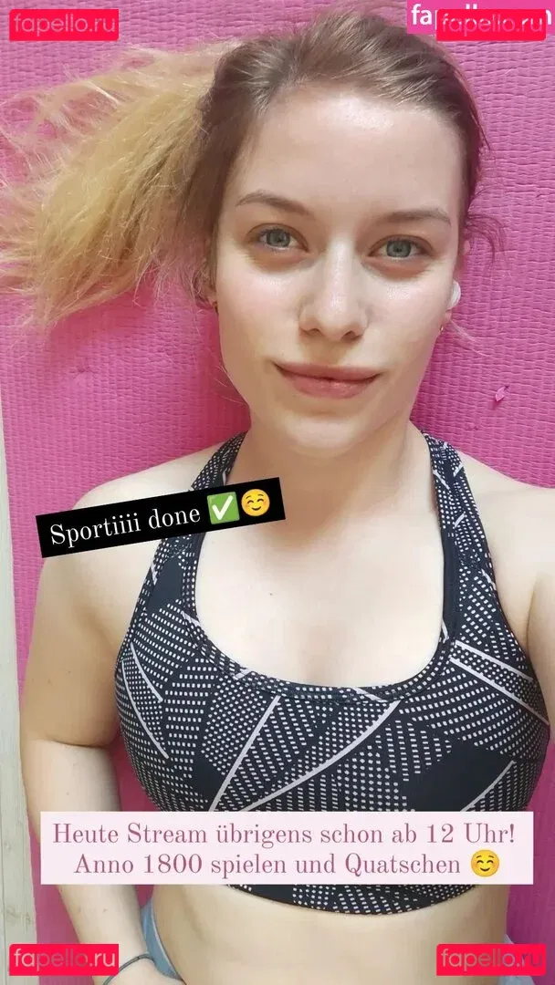 FormulaLena Onlyfans Photo Gallery 