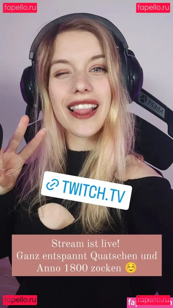 FormulaLena Onlyfans Photo Gallery 