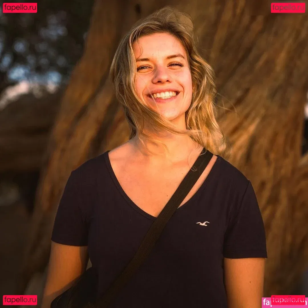 FormulaLena Onlyfans Photo Gallery 