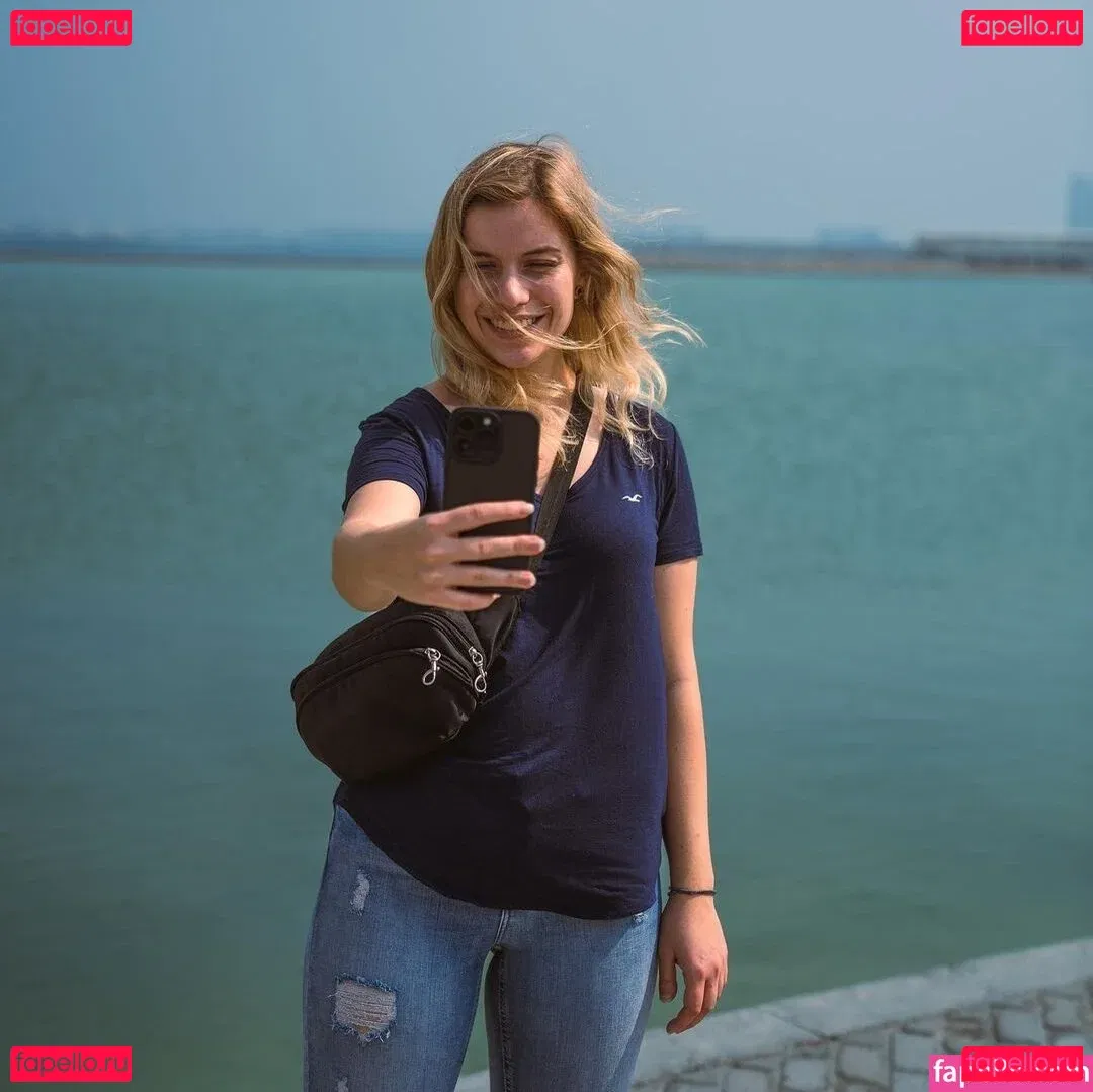 FormulaLena Onlyfans Photo Gallery 