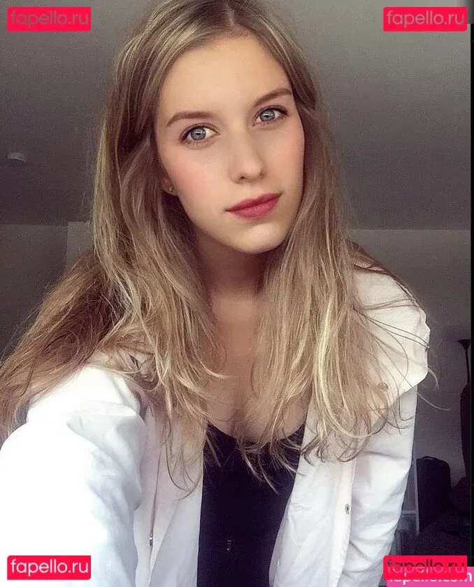 FormulaLena Onlyfans Photo Gallery 