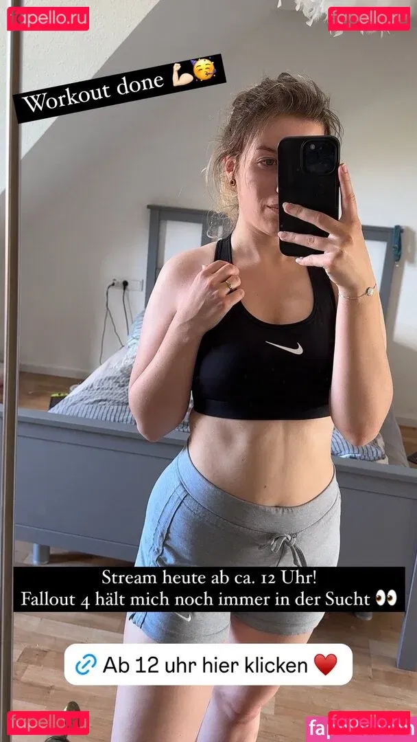 FormulaLena Onlyfans Photo Gallery 