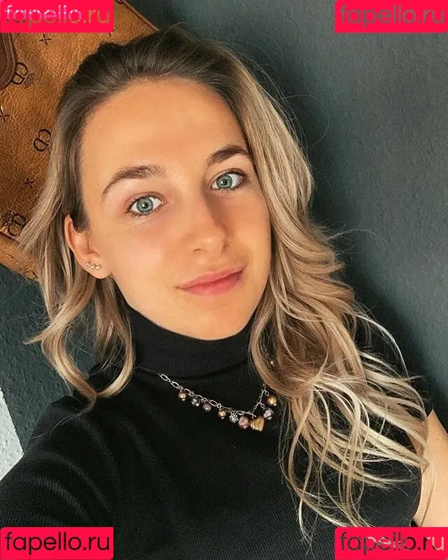 Gina Chmielinski Onlyfans Photo Gallery 