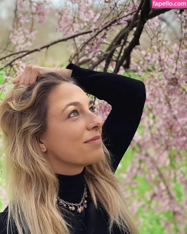 Gina Chmielinski Onlyfans Photo Gallery 