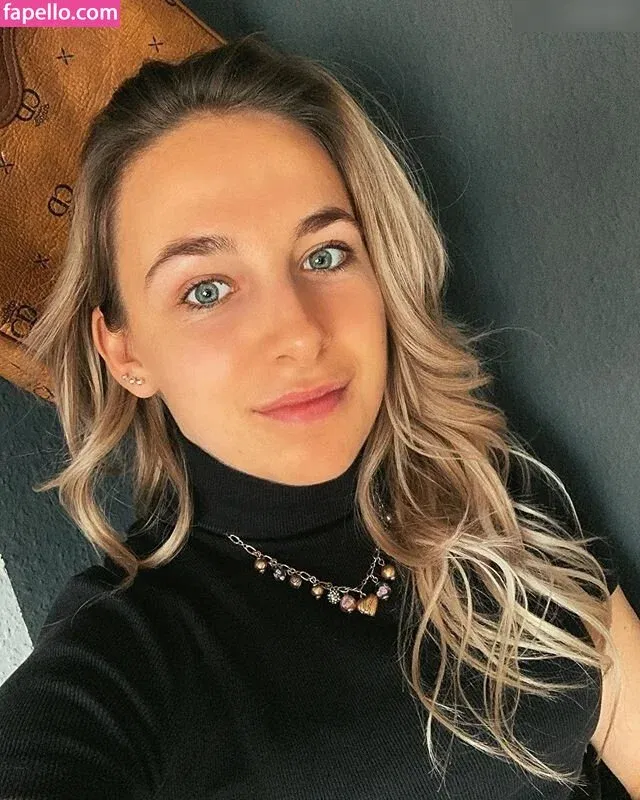 Gina Chmielinski Onlyfans Photo Gallery 