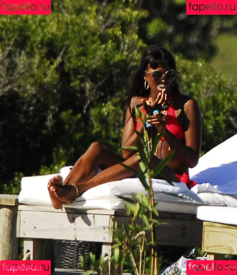 Naomi Campbell Onlyfans Photo Gallery 