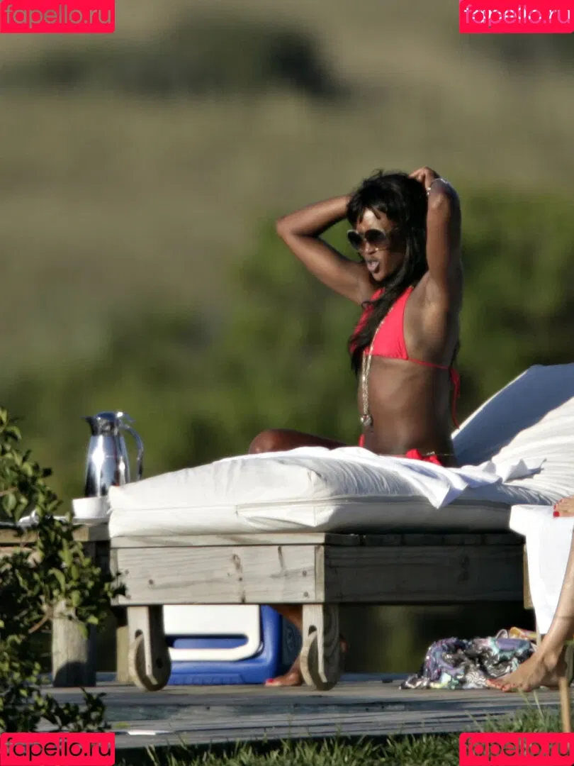 Naomi Campbell Onlyfans Photo Gallery 