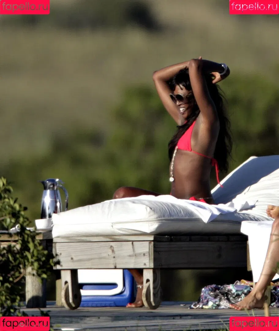 Naomi Campbell Onlyfans Photo Gallery 