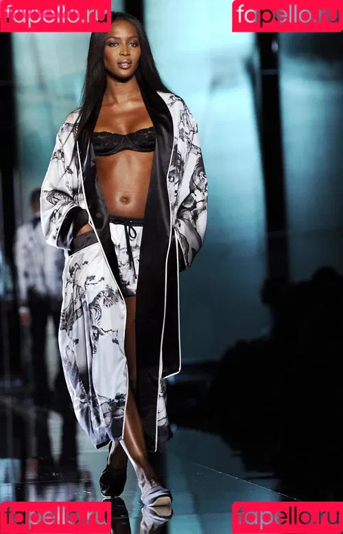 Naomi Campbell Onlyfans Photo Gallery 