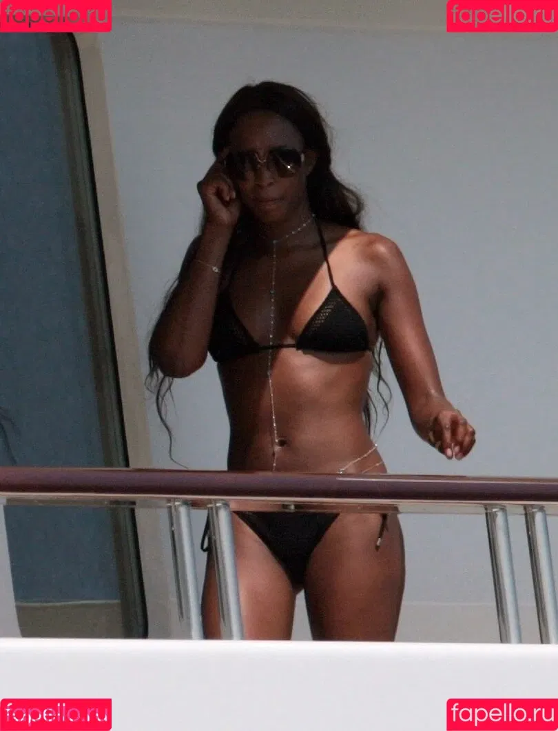 Naomi Campbell Onlyfans Photo Gallery 