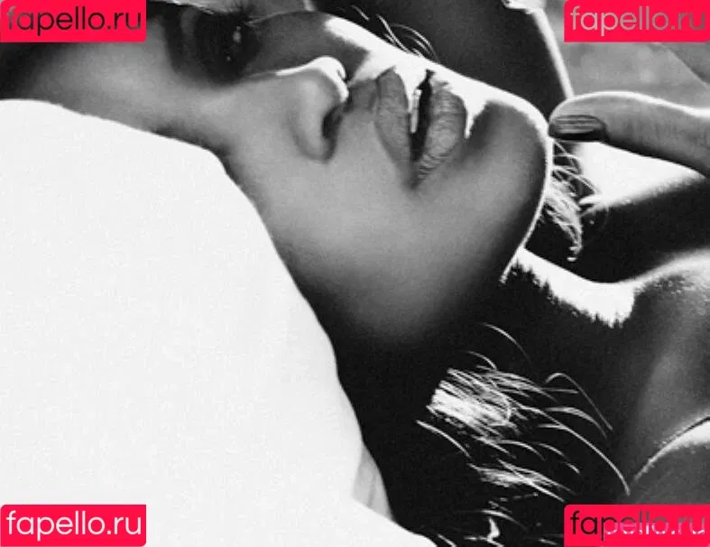 Naomi Campbell Onlyfans Photo Gallery 