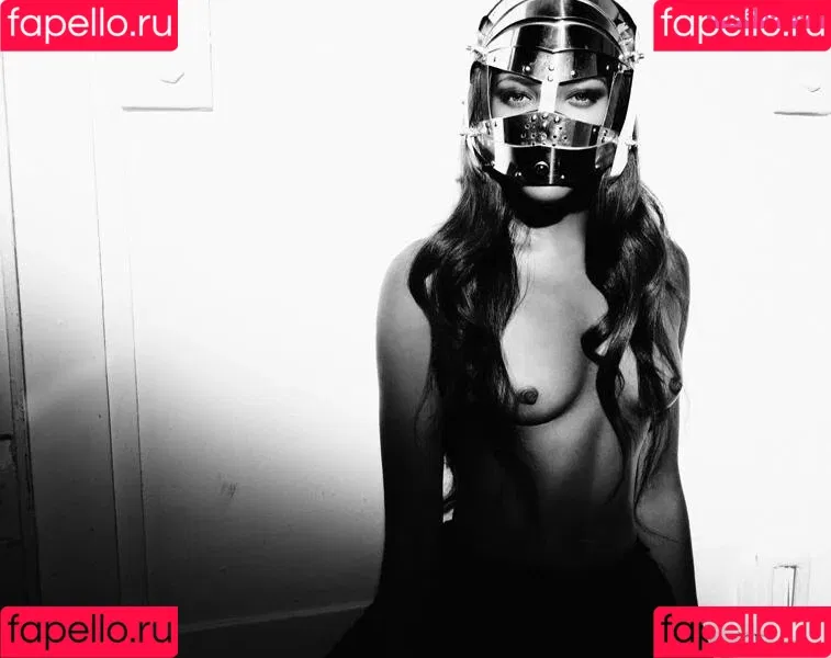 Naomi Campbell Onlyfans Photo Gallery 