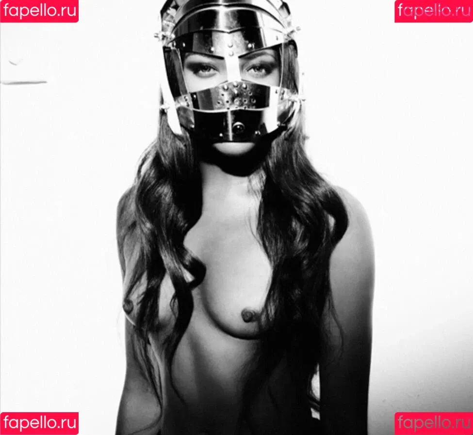 Naomi Campbell Onlyfans Photo Gallery 