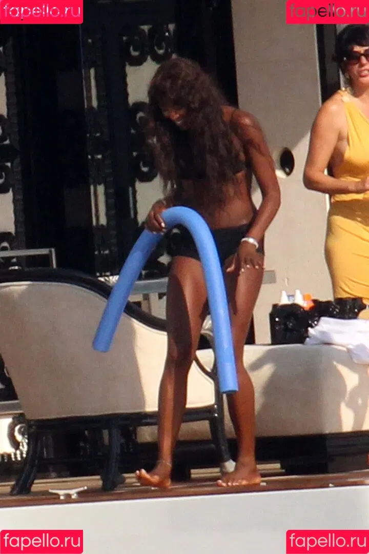 Naomi Campbell Onlyfans Photo Gallery 