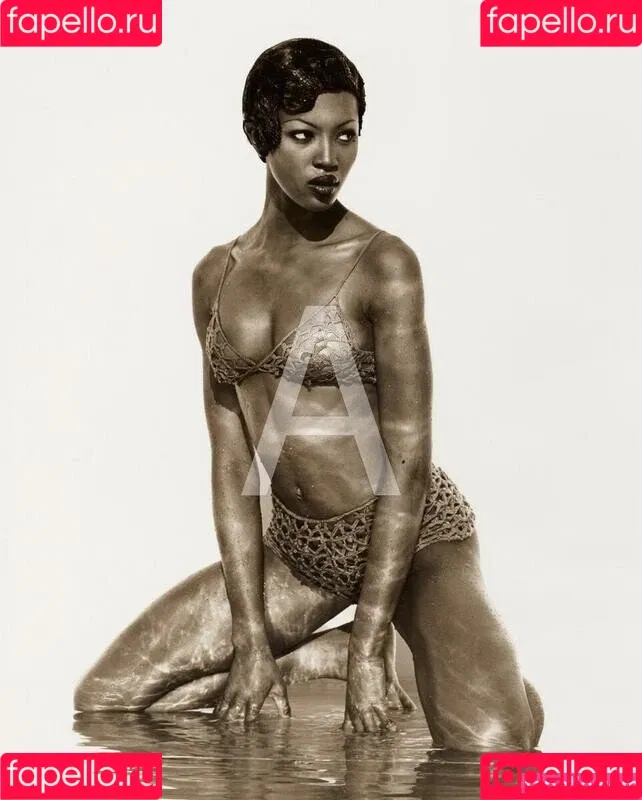 Naomi Campbell Onlyfans Photo Gallery 
