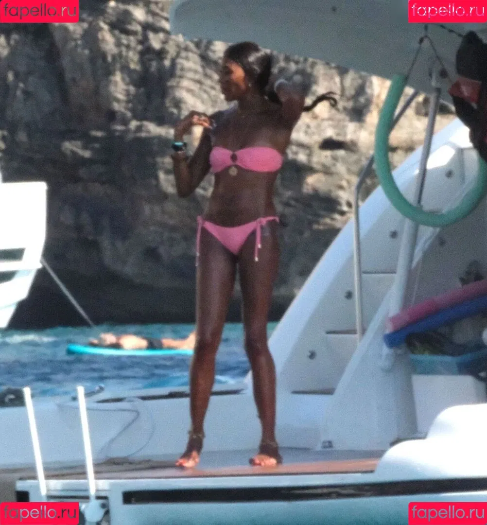 Naomi Campbell Onlyfans Photo Gallery 