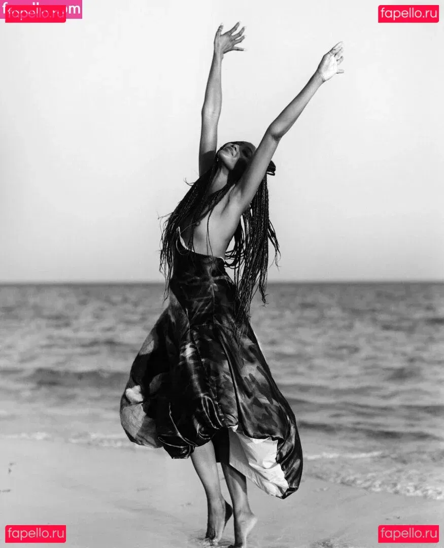 Naomi Campbell Onlyfans Photo Gallery 