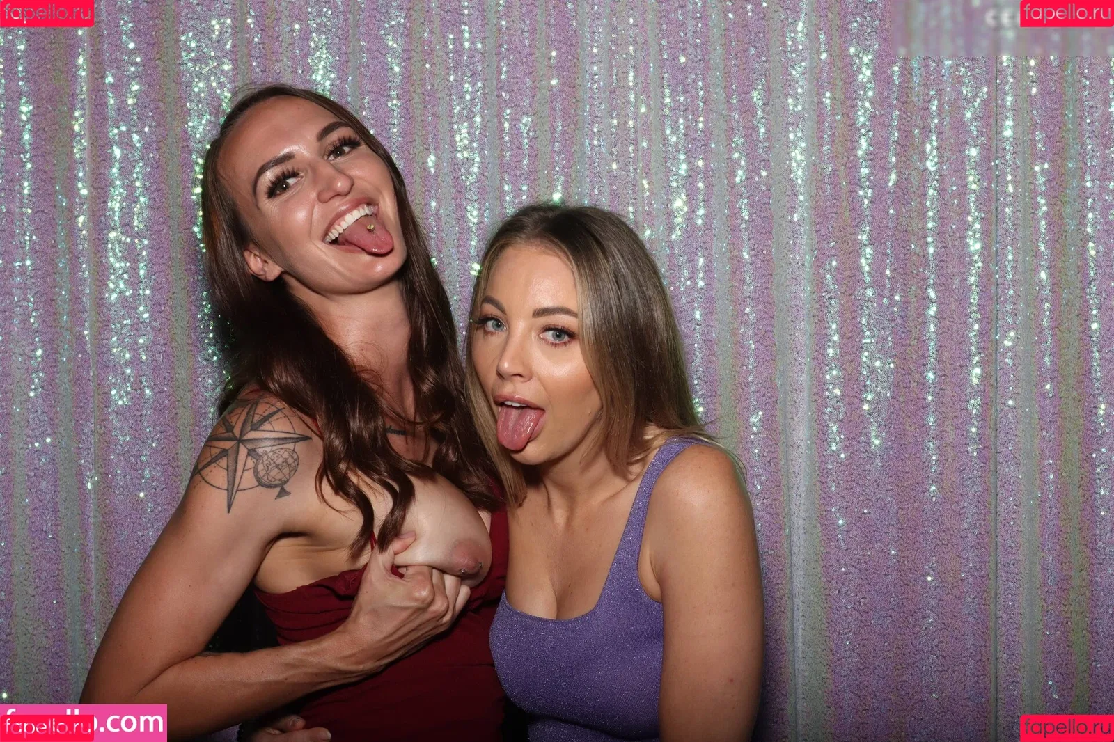 Photobox Flashes Onlyfans Photo Gallery 