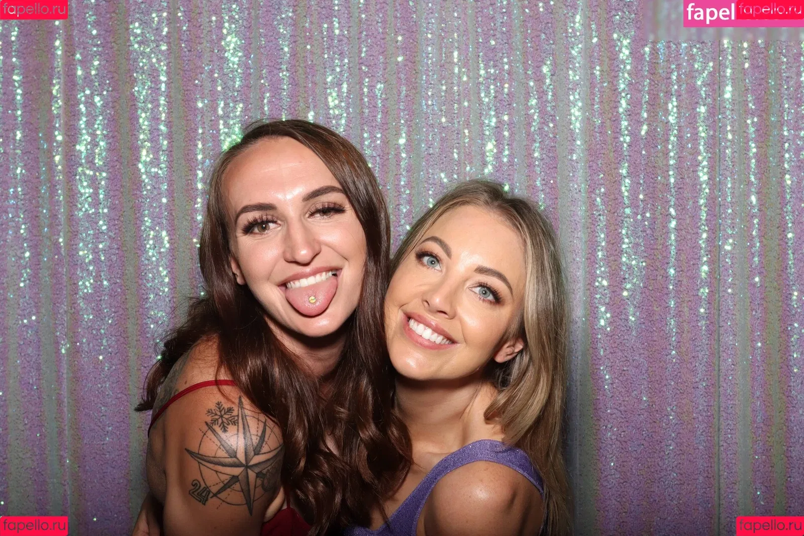 Photobox Flashes Onlyfans Photo Gallery 
