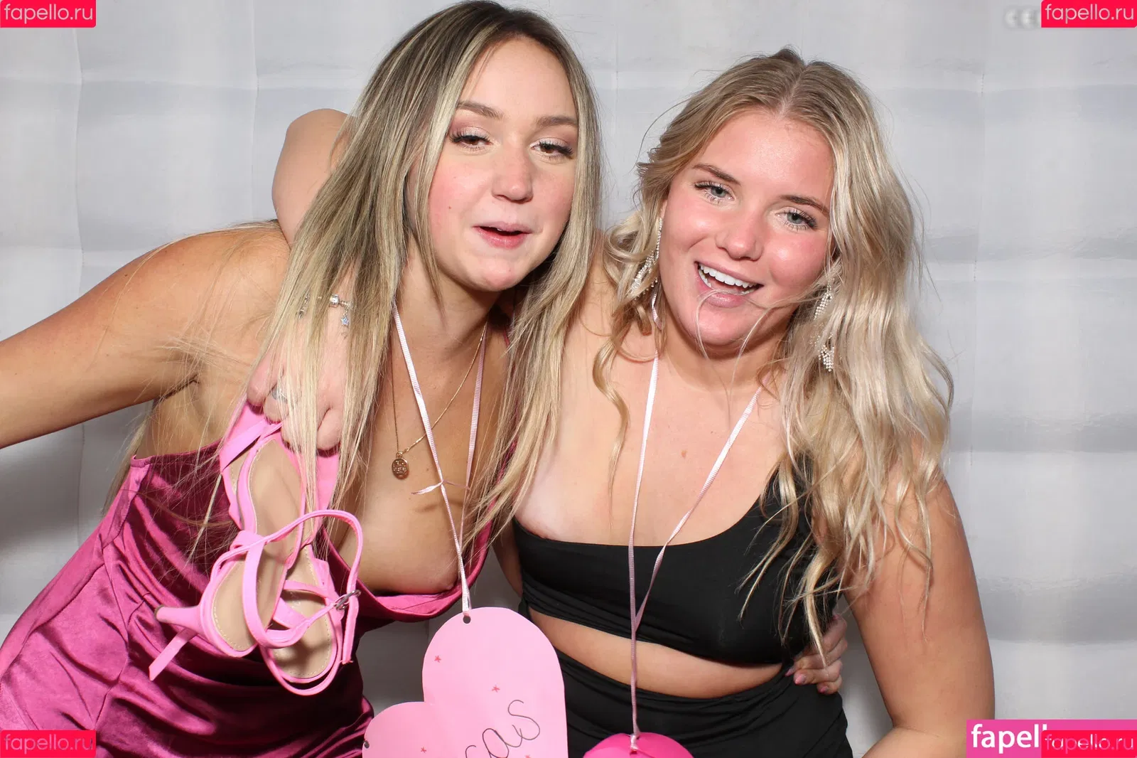 Photobox Flashes Onlyfans Photo Gallery 