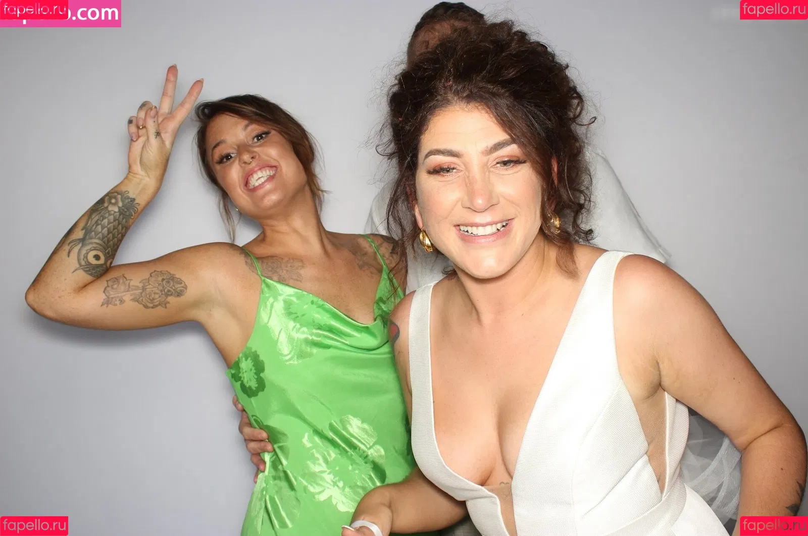 Photobox Flashes Onlyfans Photo Gallery 
