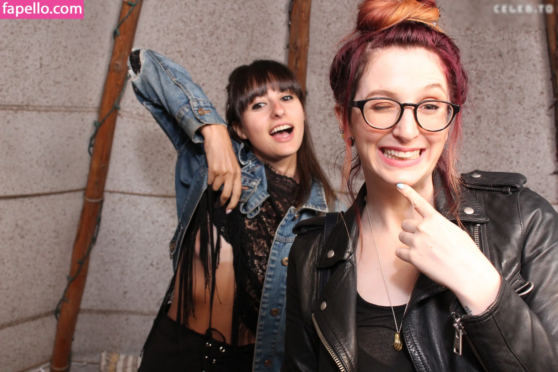 Photobox Flashes Onlyfans Photo Gallery 