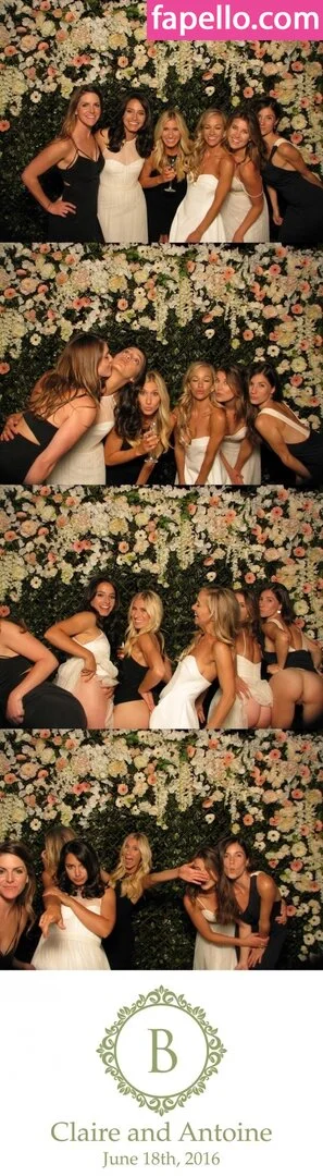 Photobox Flashes Onlyfans Photo Gallery 