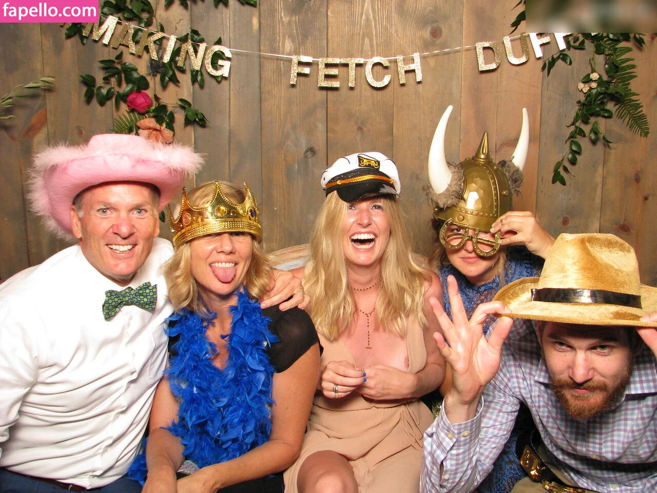 Photobox Flashes Onlyfans Photo Gallery 