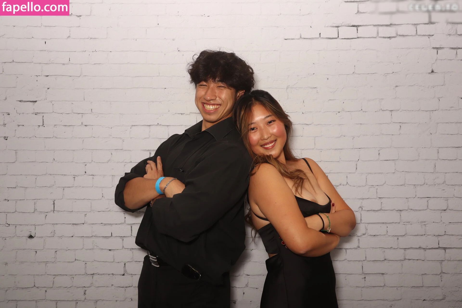 Photobox Flashes Onlyfans Photo Gallery 