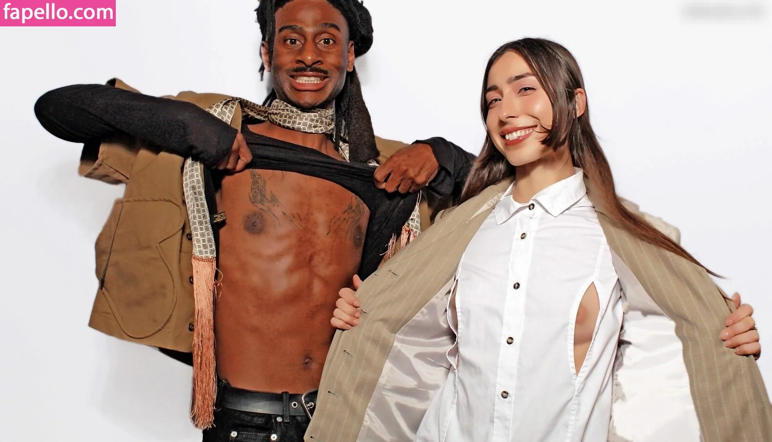 Photobox Flashes Onlyfans Photo Gallery 