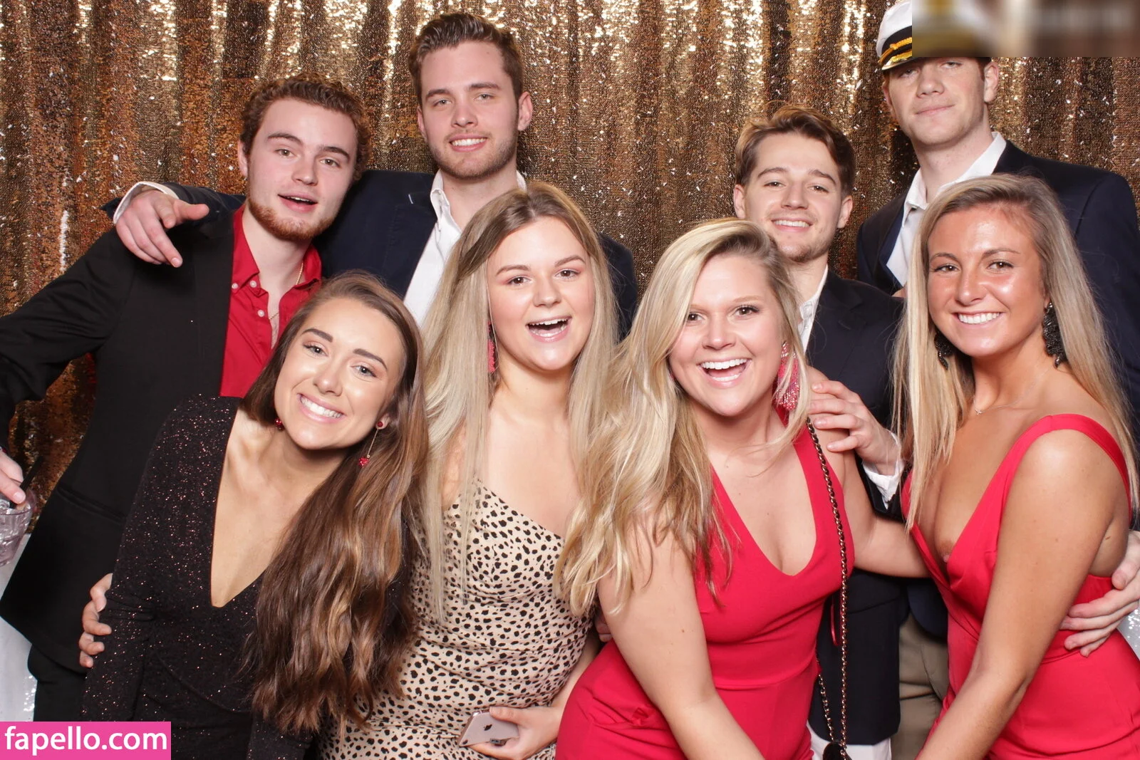 Photobox Flashes Onlyfans Photo Gallery 