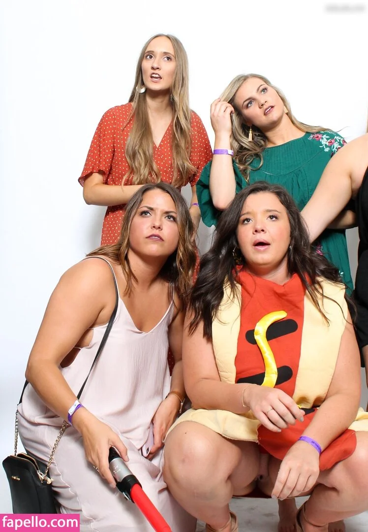 Photobox Flashes Onlyfans Photo Gallery 