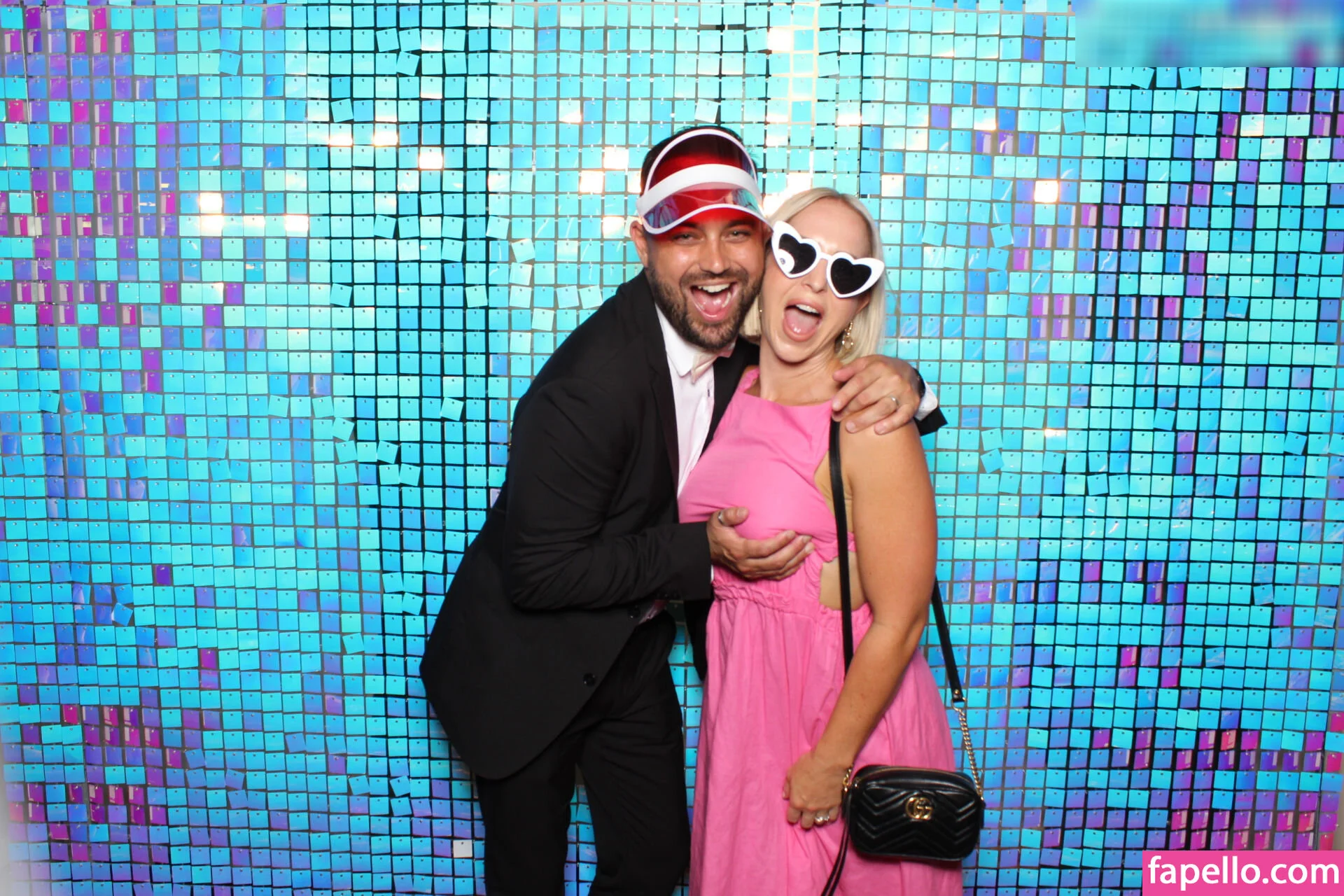 Photobox Flashes Onlyfans Photo Gallery 