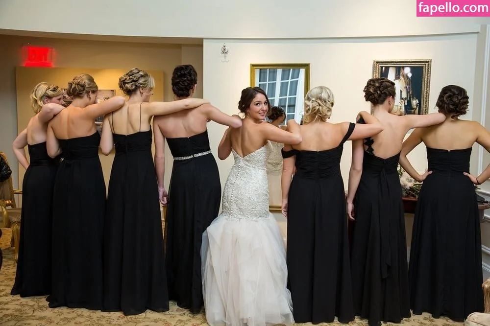 Photobox Flashes Onlyfans Photo Gallery 