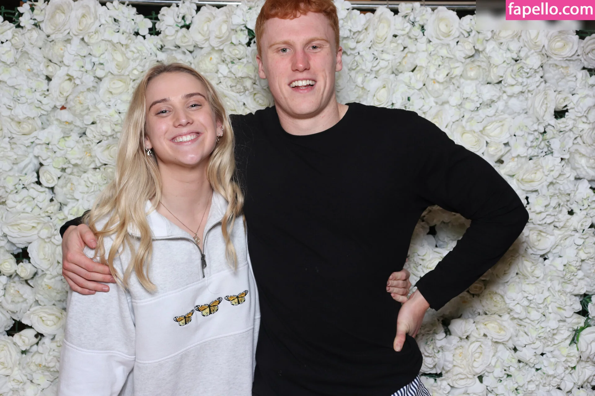 Photobox Flashes Onlyfans Photo Gallery 