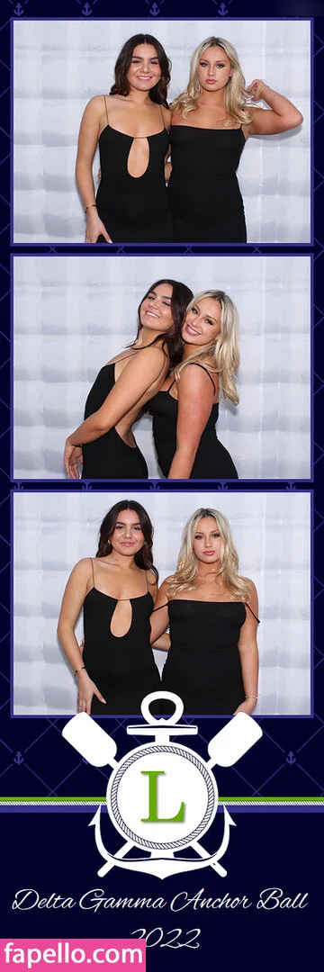 Photobox Flashes Onlyfans Photo Gallery 