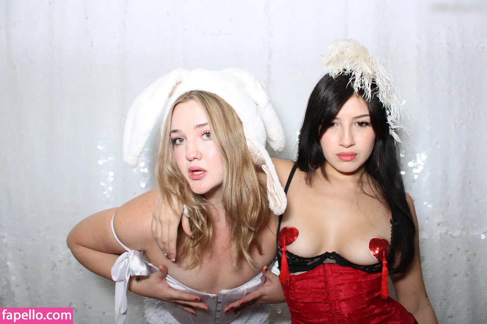 Photobox Flashes Onlyfans Photo Gallery 