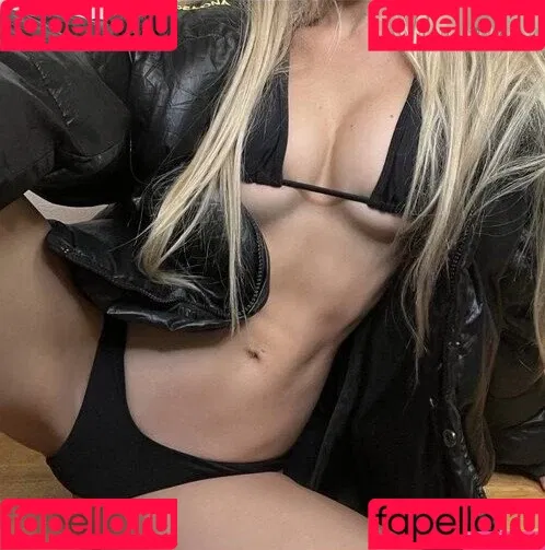 Chelsea Vundaland Onlyfans Photo Gallery 