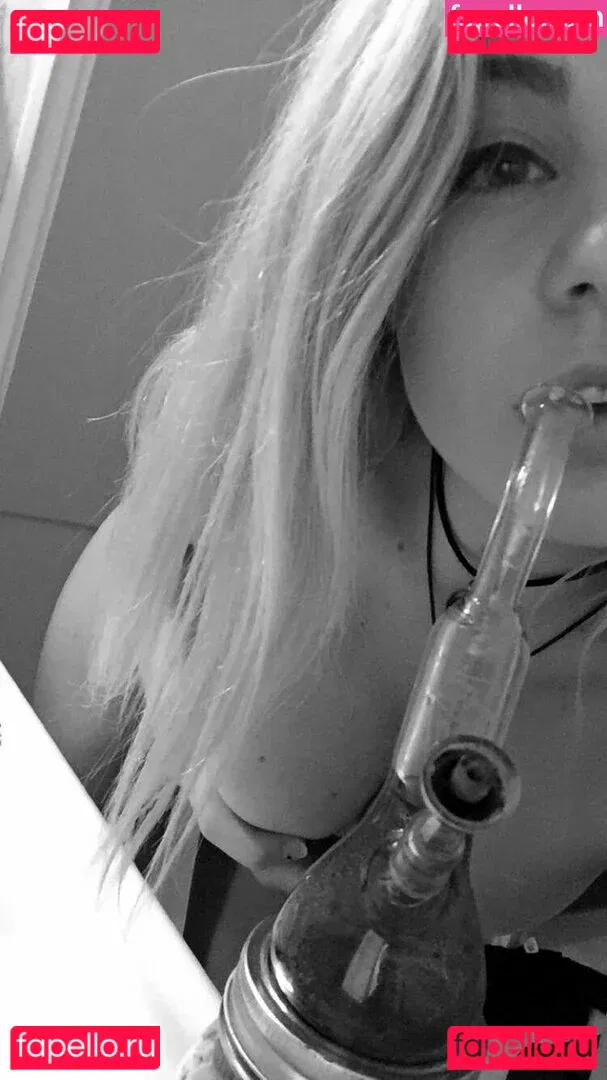 Chelsea Vundaland Onlyfans Photo Gallery 