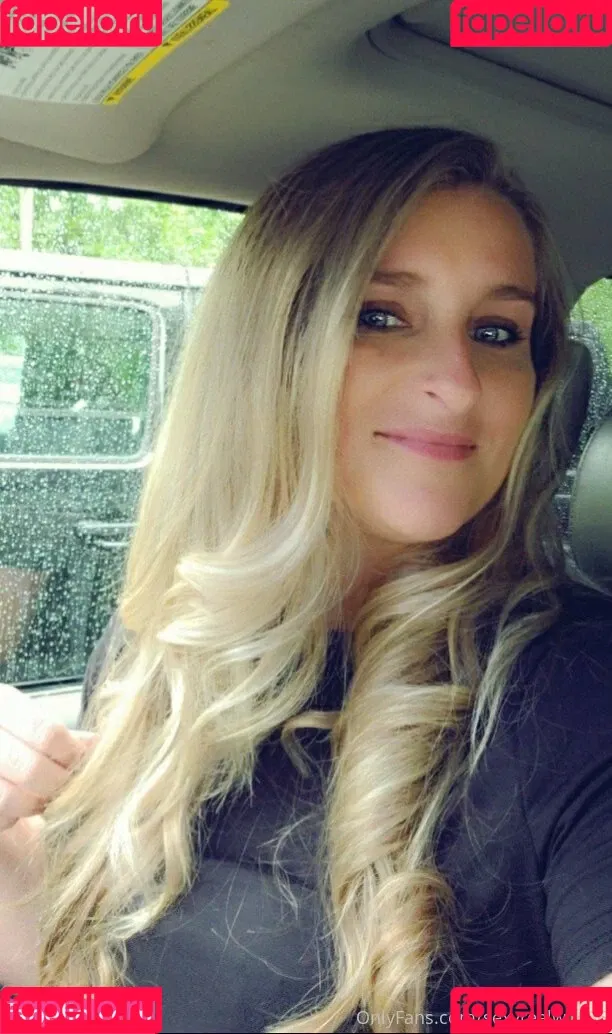 sexyrealwife86 Onlyfans Photo Gallery 
