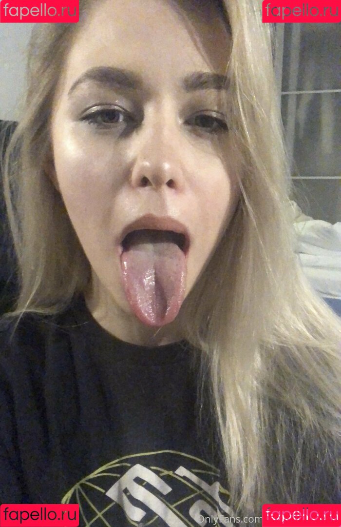 sophakingwet Onlyfans Photo Gallery 