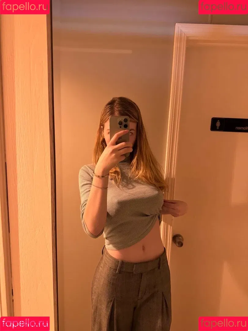 adelynmoore Onlyfans Photo Gallery 