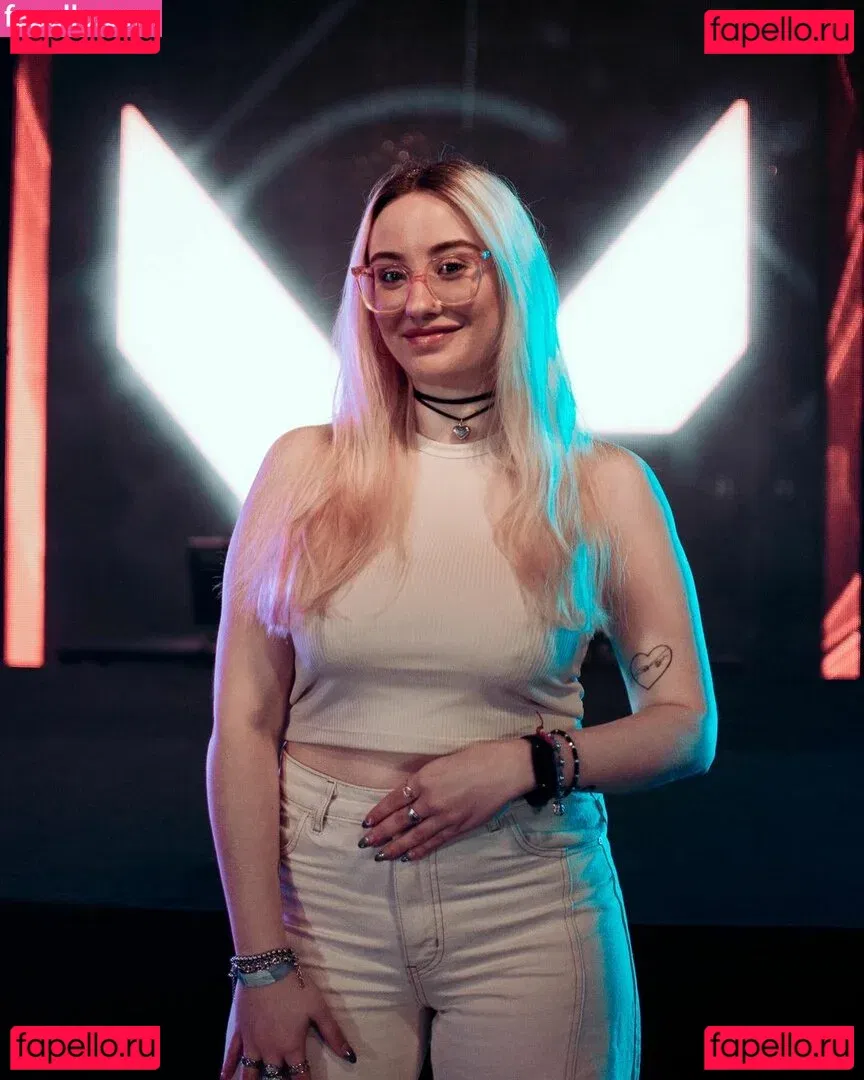 Princess Kenobi Onlyfans Photo Gallery 