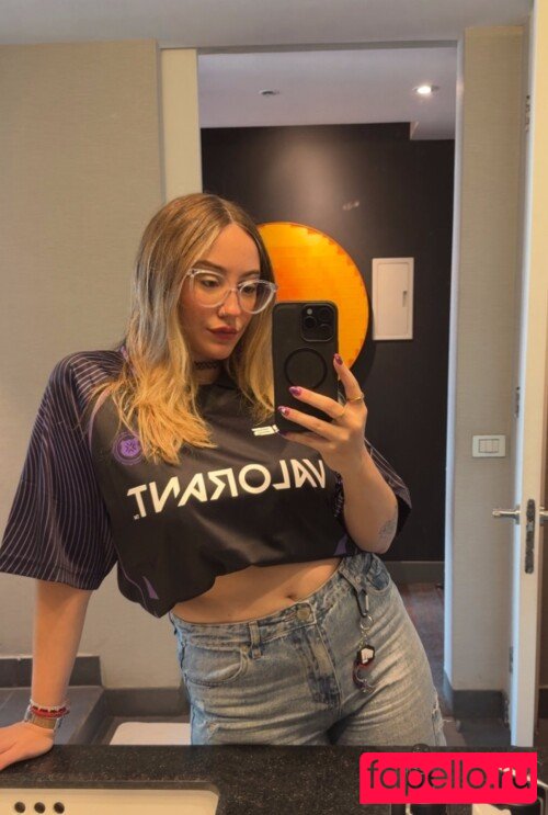 Princess Kenobi Nude Onlyfans Photo 31