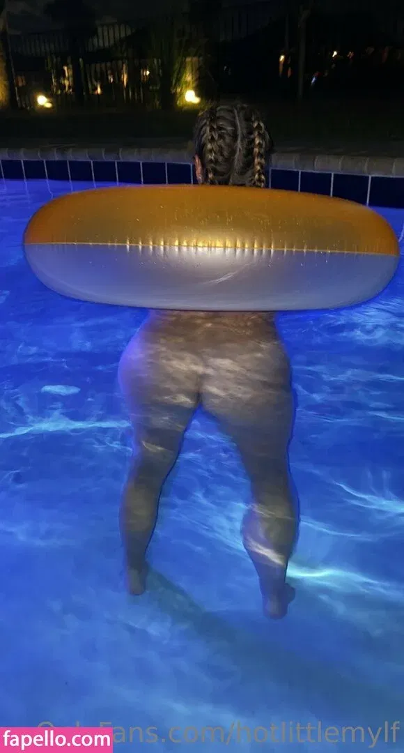 hotlittlemylf Onlyfans Photo Gallery 