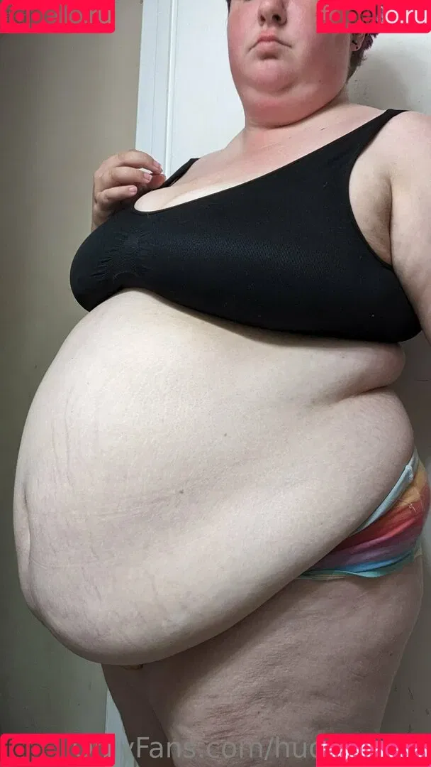 hucownikki Onlyfans Photo Gallery 