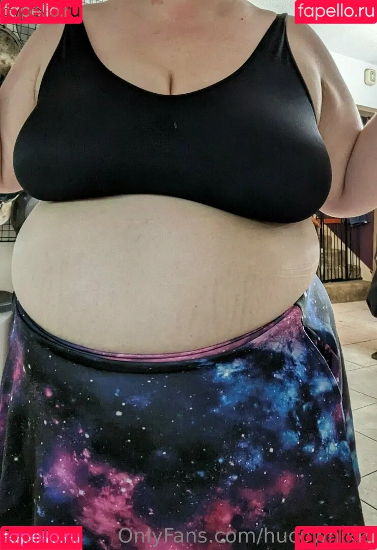 hucownikki Onlyfans Photo Gallery 