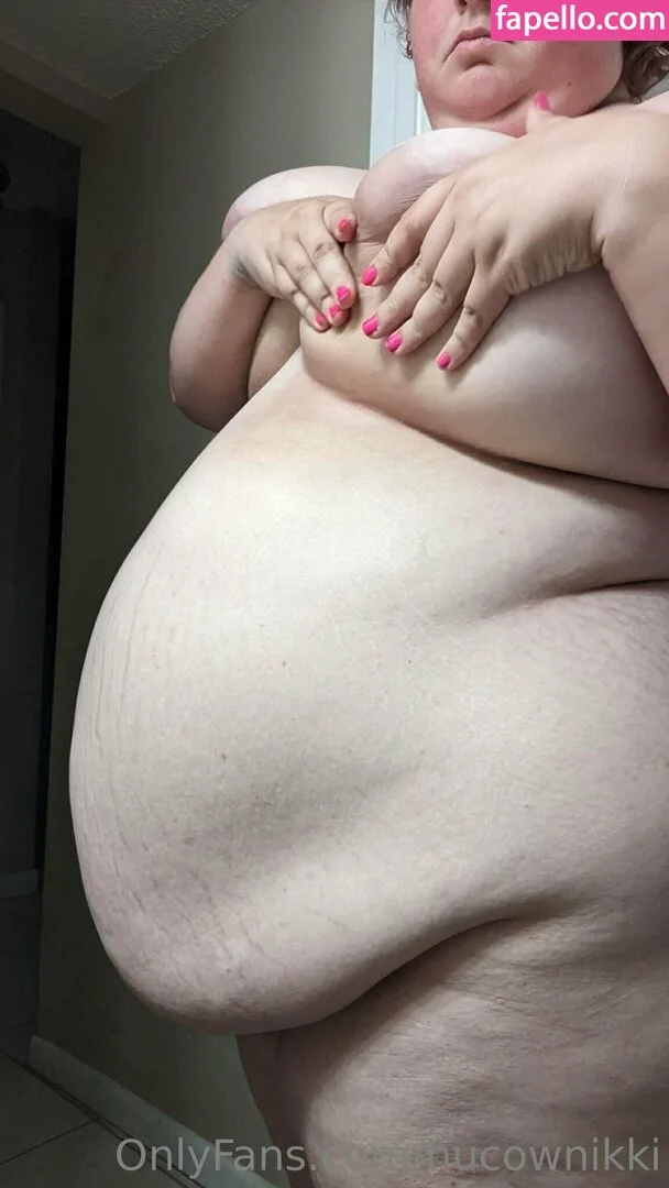 hucownikki Onlyfans Photo Gallery 