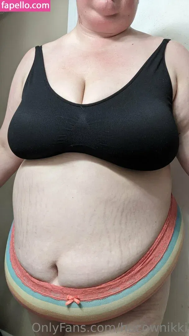 hucownikki Onlyfans Photo Gallery 